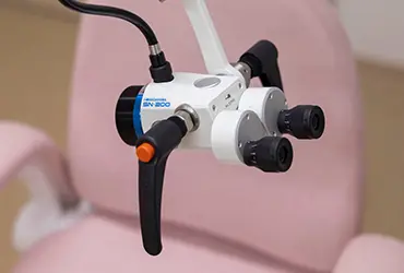 手術用顕微鏡イメージ